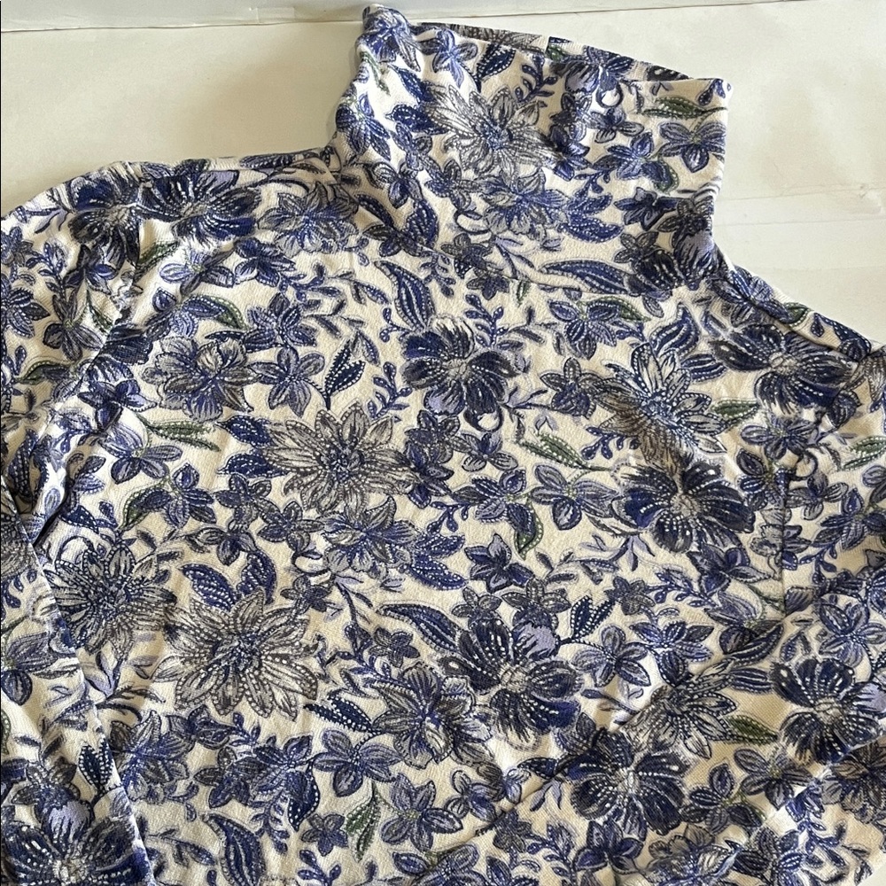 LOFT Blue Floral Turtleneck Size S